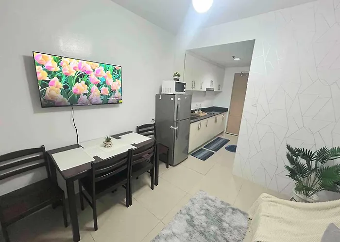 Sea Affordable Staycation * Manila