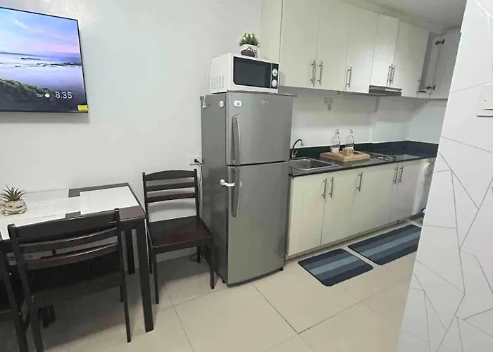 Sea Affordable Staycation Apartment Manila